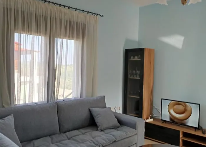 Giannis Comfort House