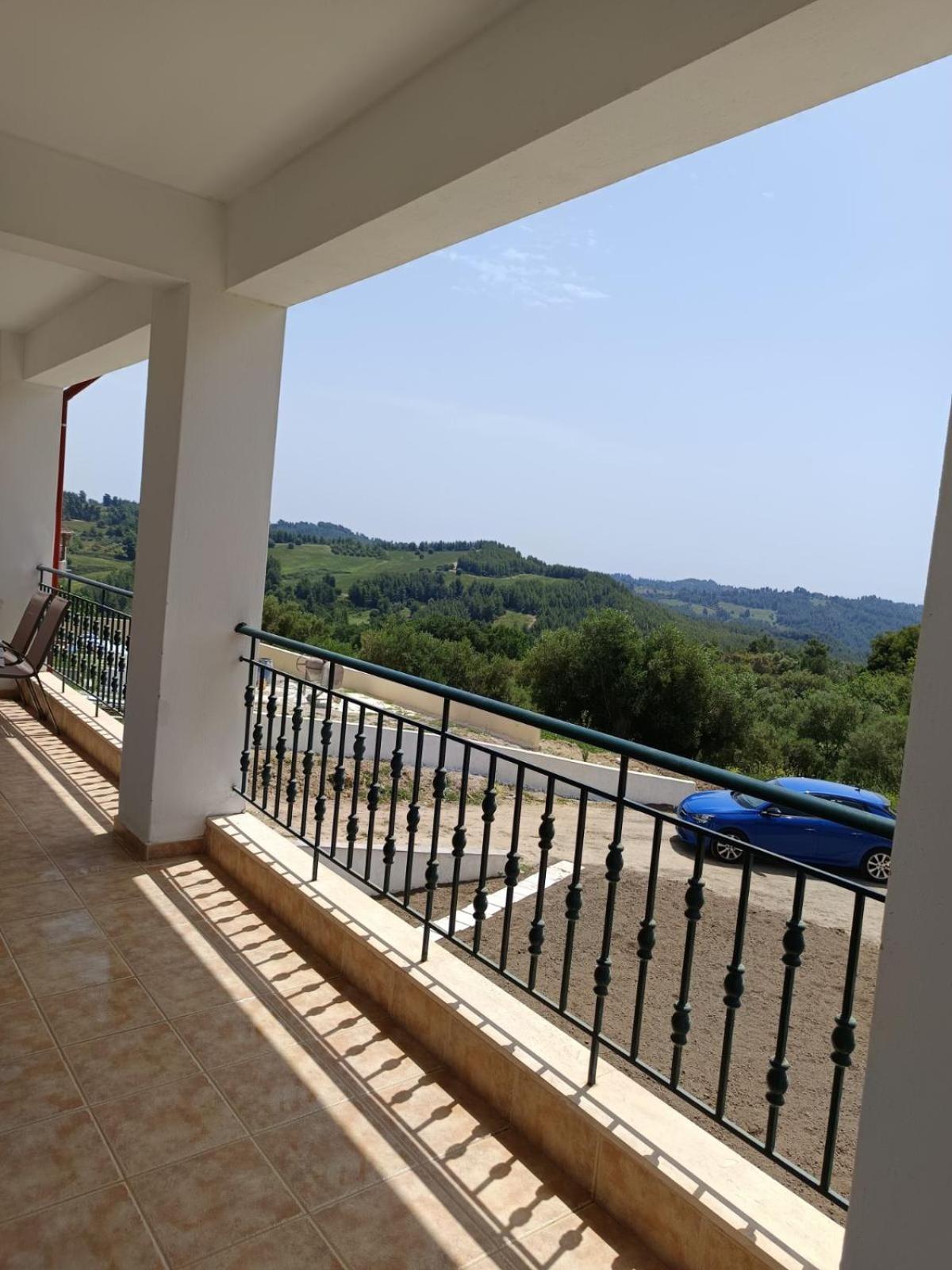 Giannis Comfort House *