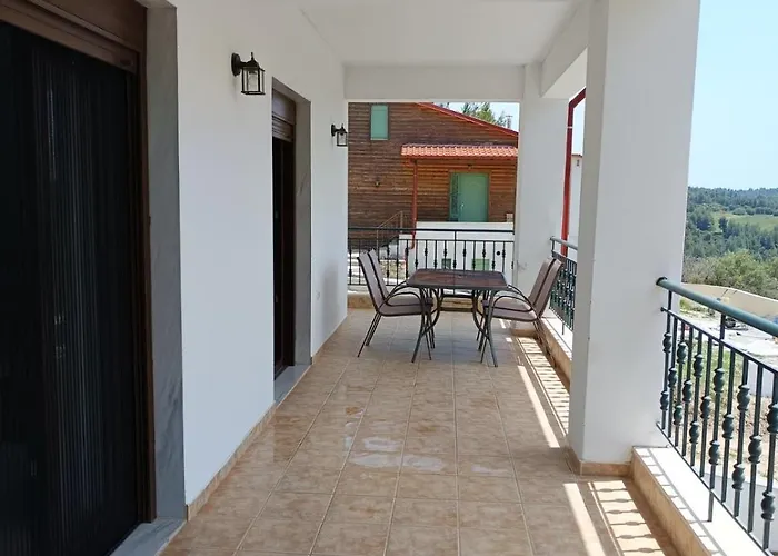 Giannis Comfort House