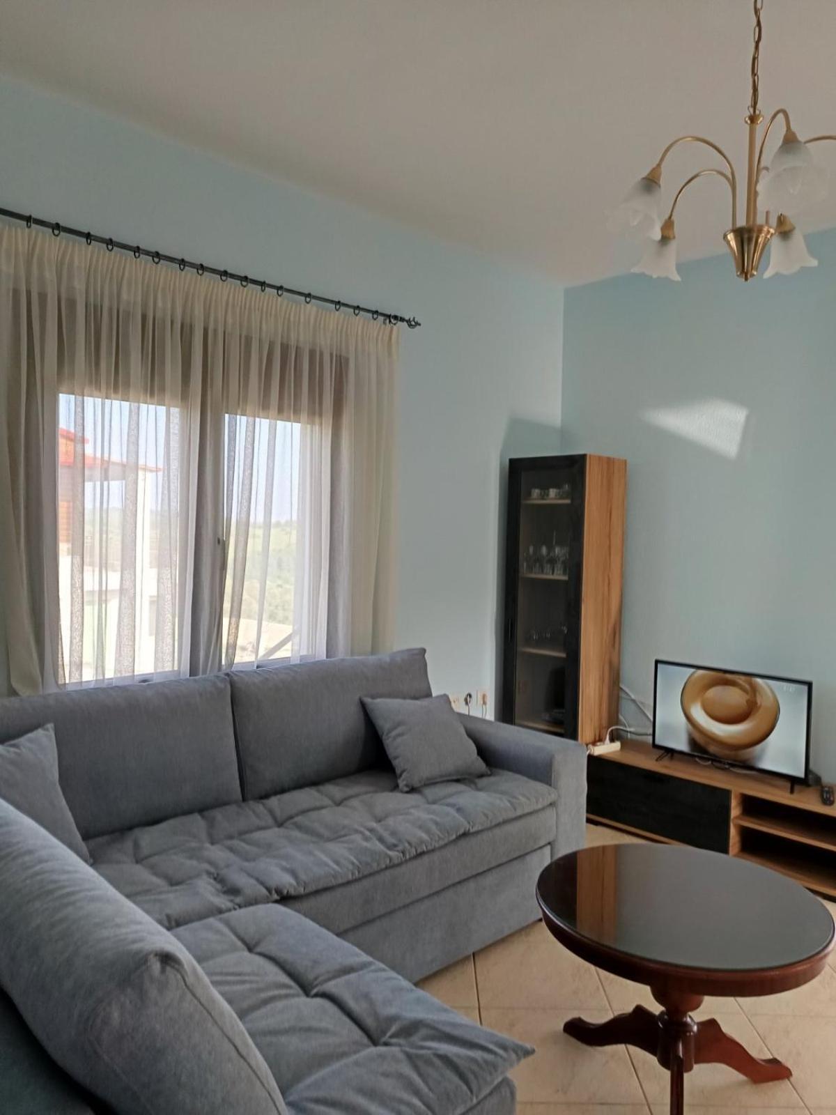Giannis Comfort House