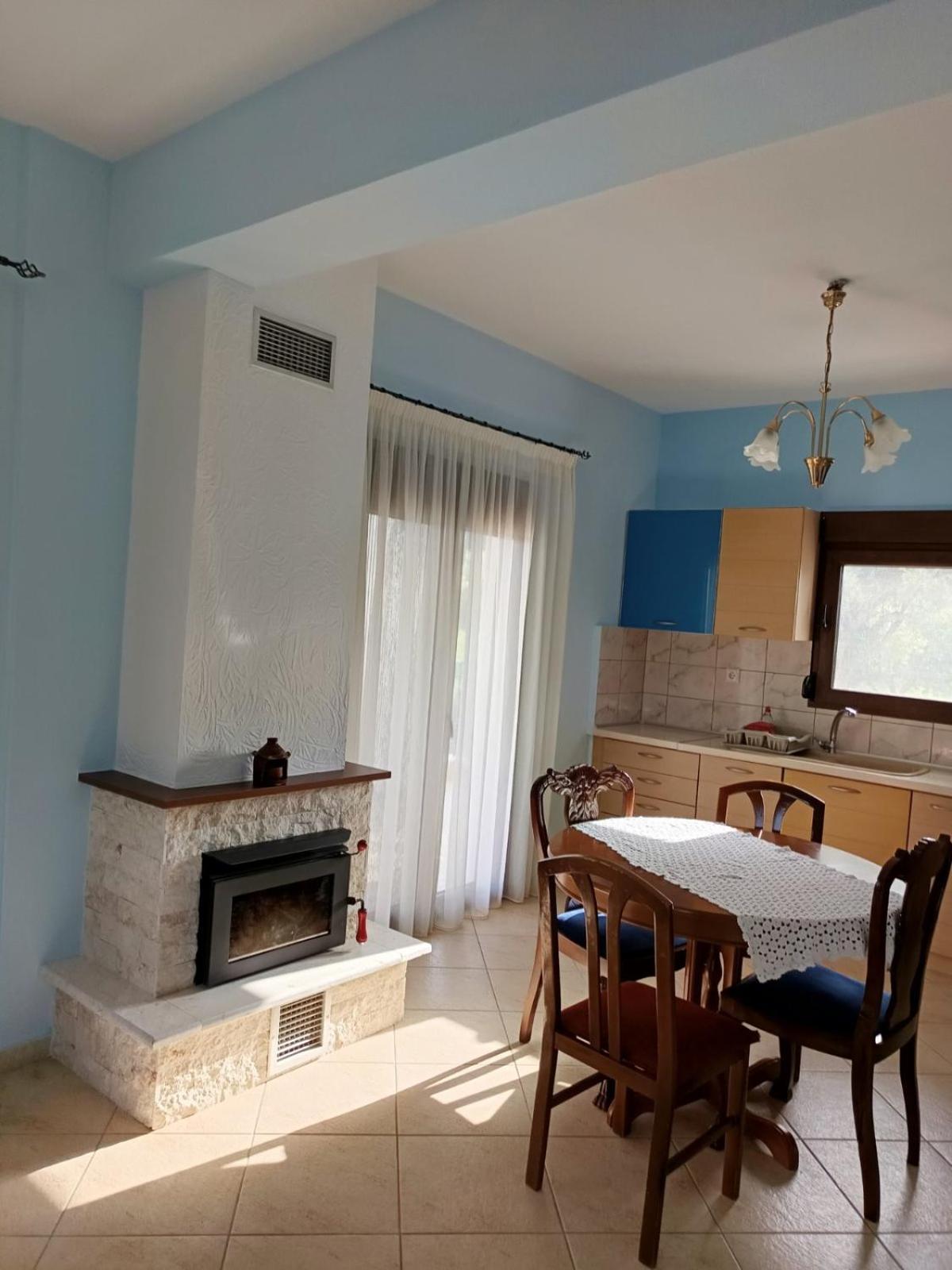 Giannis Comfort House