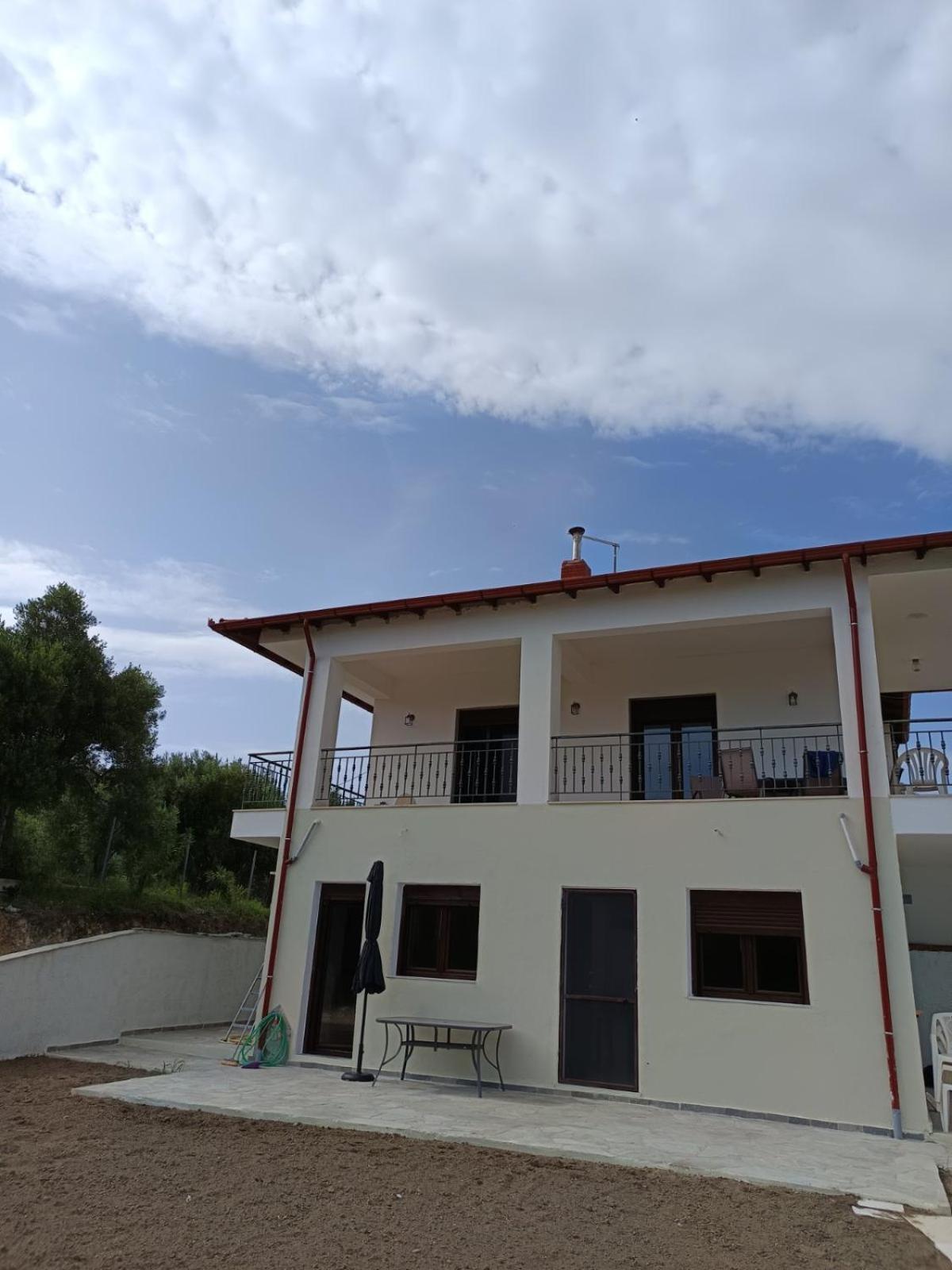 Giannis Comfort House Ferienhaus *